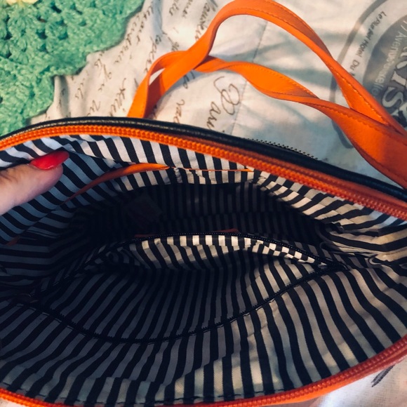 Orange and black crossbody purse - Picture 3 of 3